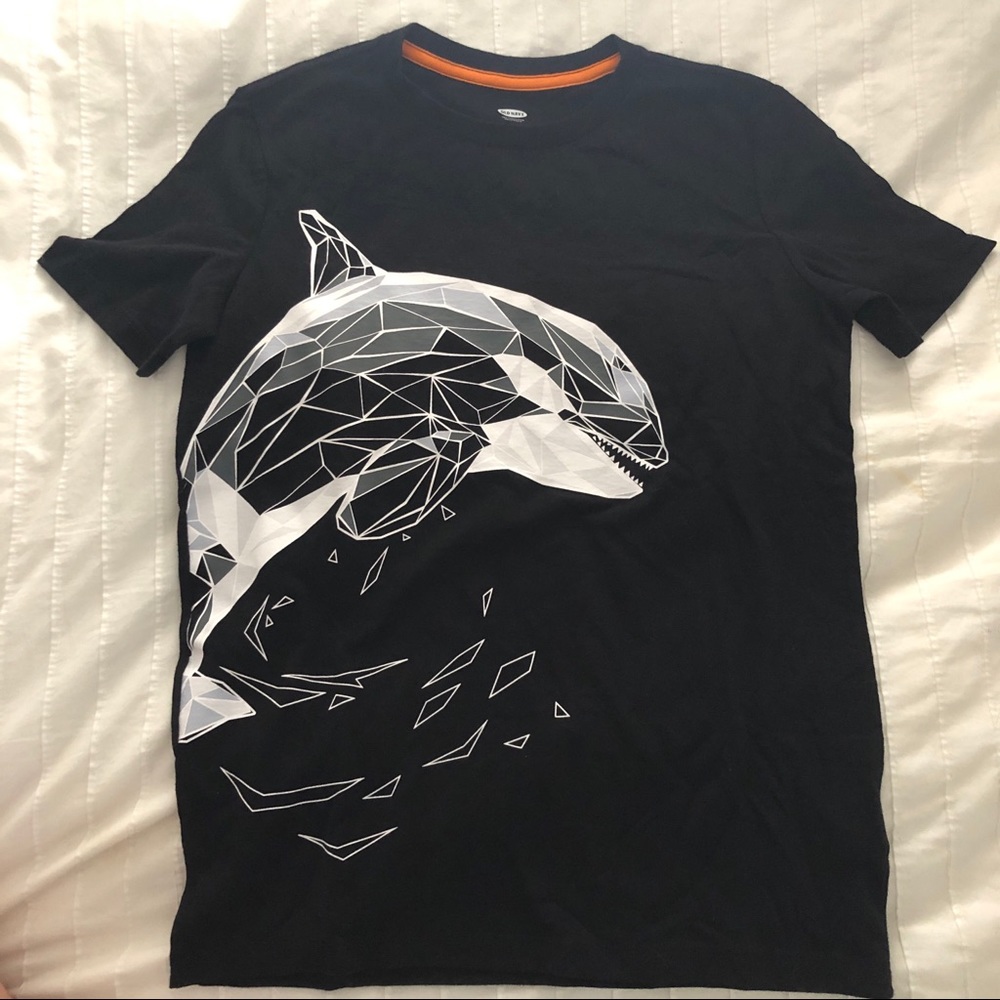 Old Navy tee